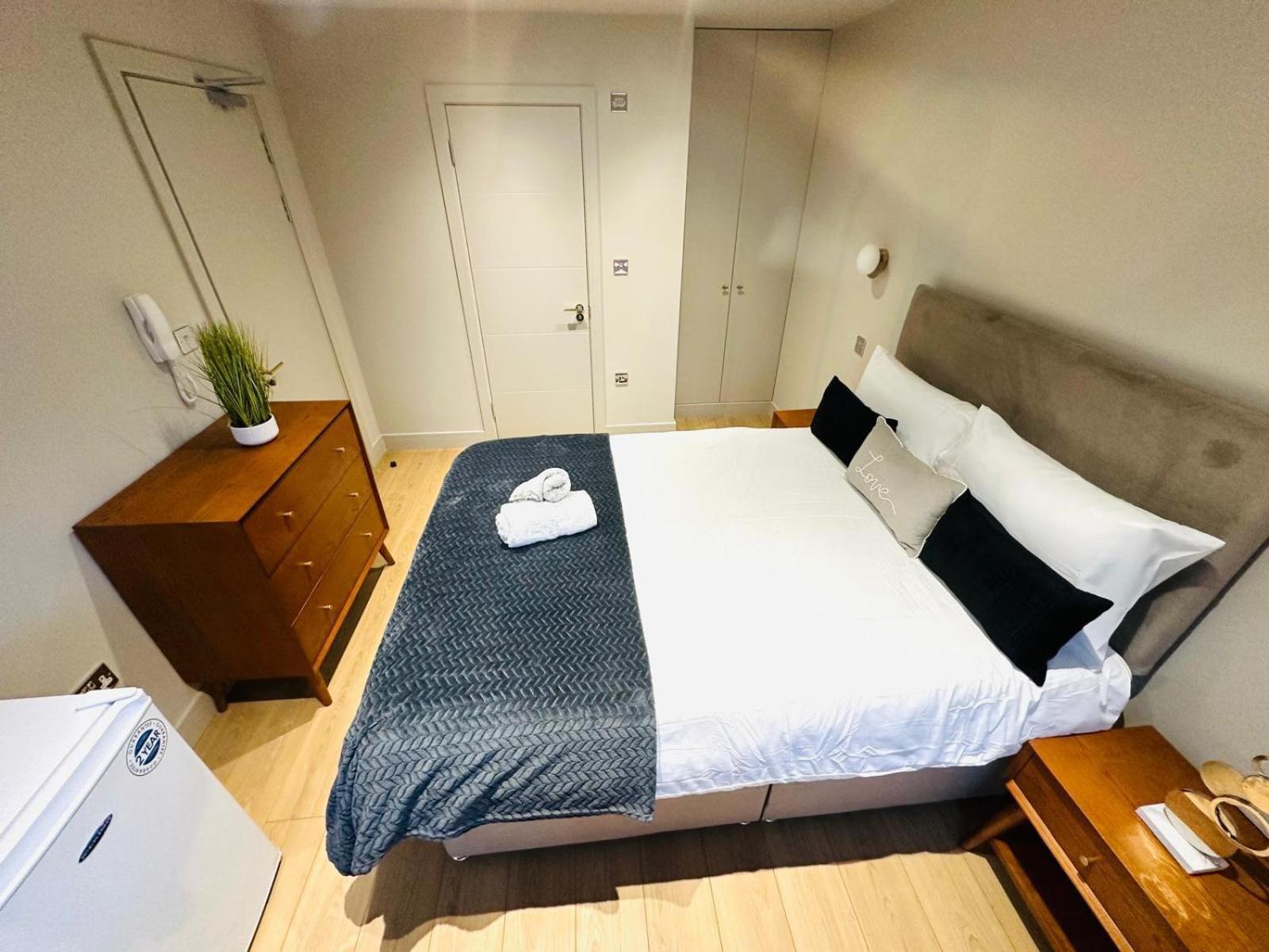 Luxury Flats, Convenient For Tourists * Londra