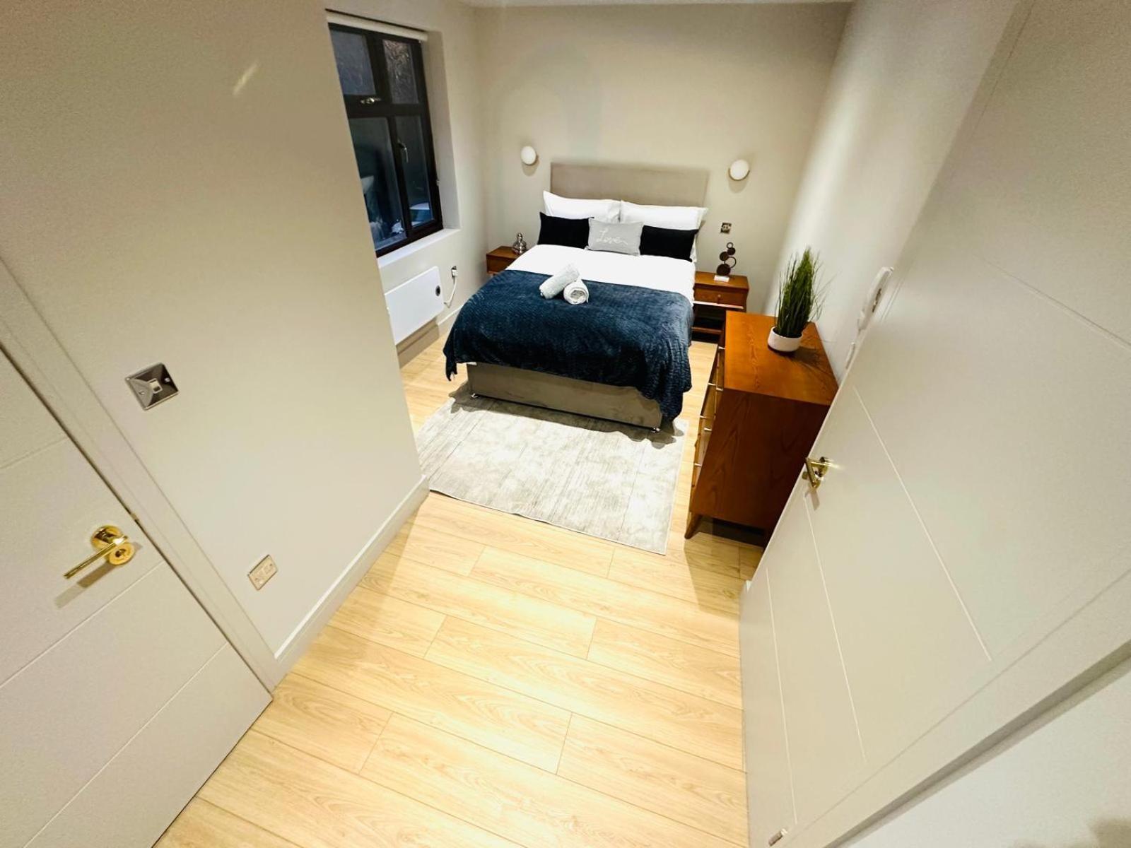 Luxury Flats, Convenient For Tourists Londra